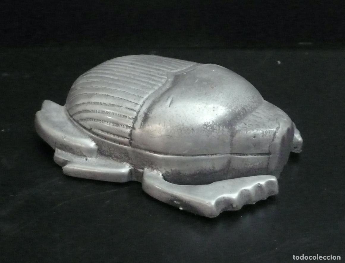 Coleccionismo: PEQUE&Ntilde;O ESCARABAJO DE ALUMINIO - Foto 2