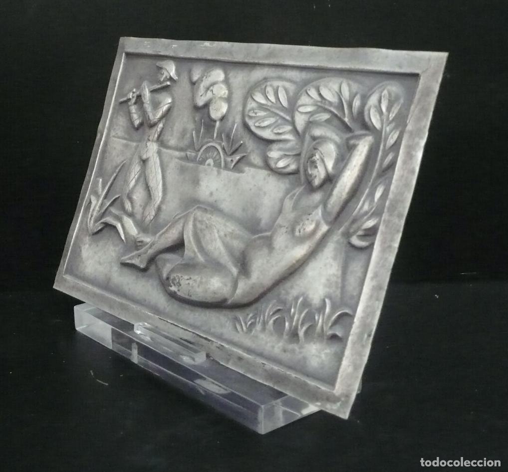 Coleccionismo: PLACA DE METAL CON RELIEVE - Foto 2