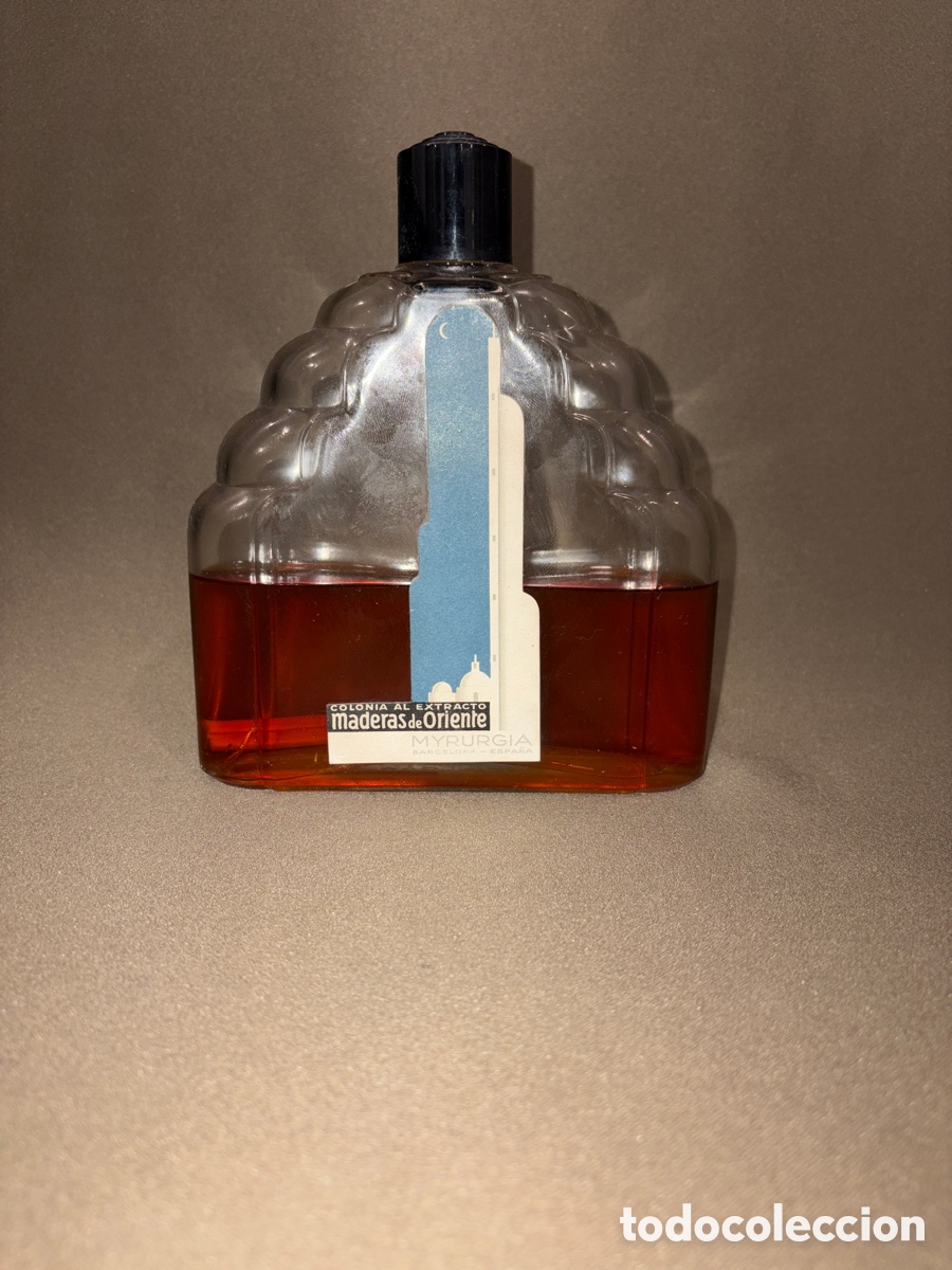 Coleccionismo: Antiguo perfume, Maderas de oriente myrurgia, colonia al extracto,Barcelona-espa&ntilde;a*ver fotos*