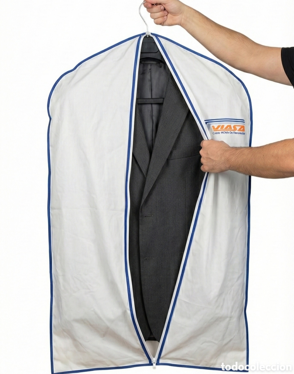 Coleccionismo: BOLSA FUNDA PARA TRAJE GUARDA POLVO TRANSPORTE - VIASA LINEAS AEREAS DE VENEZUELA