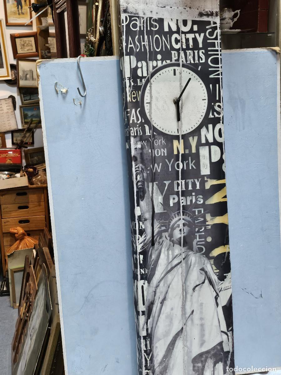 Coleccionismo: un cuadro con lienzo con reloj - Foto 1