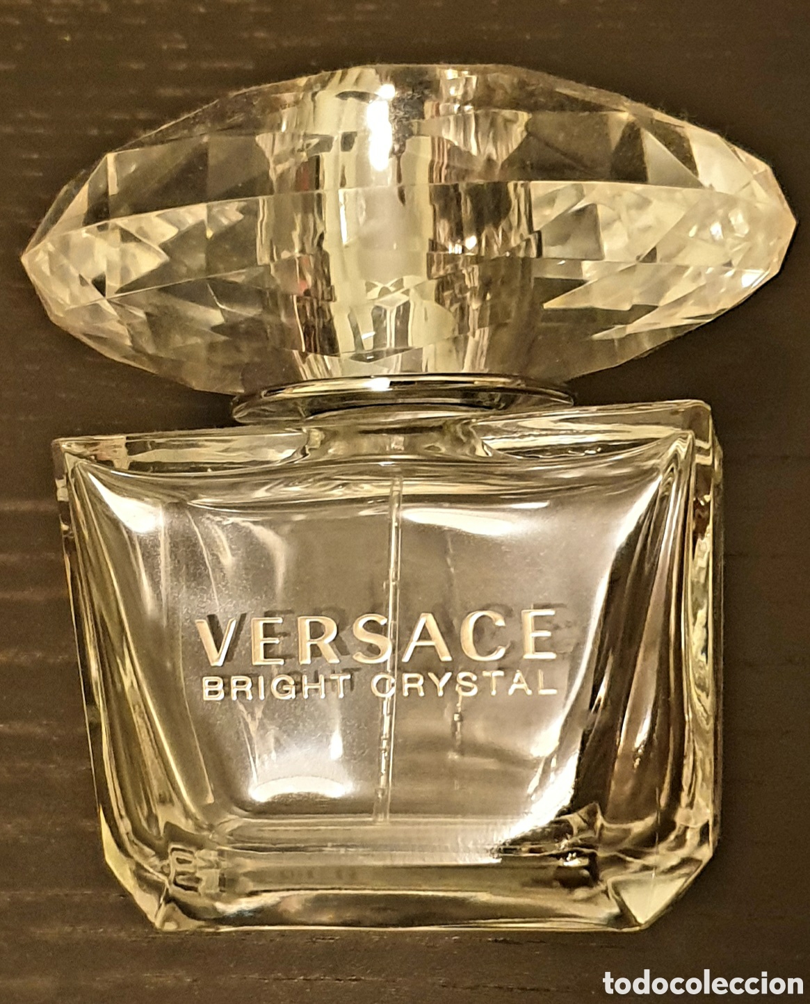 Coleccionismo: Frasco vac&iacute;o del perfume Versace Bright crystal - Foto 1