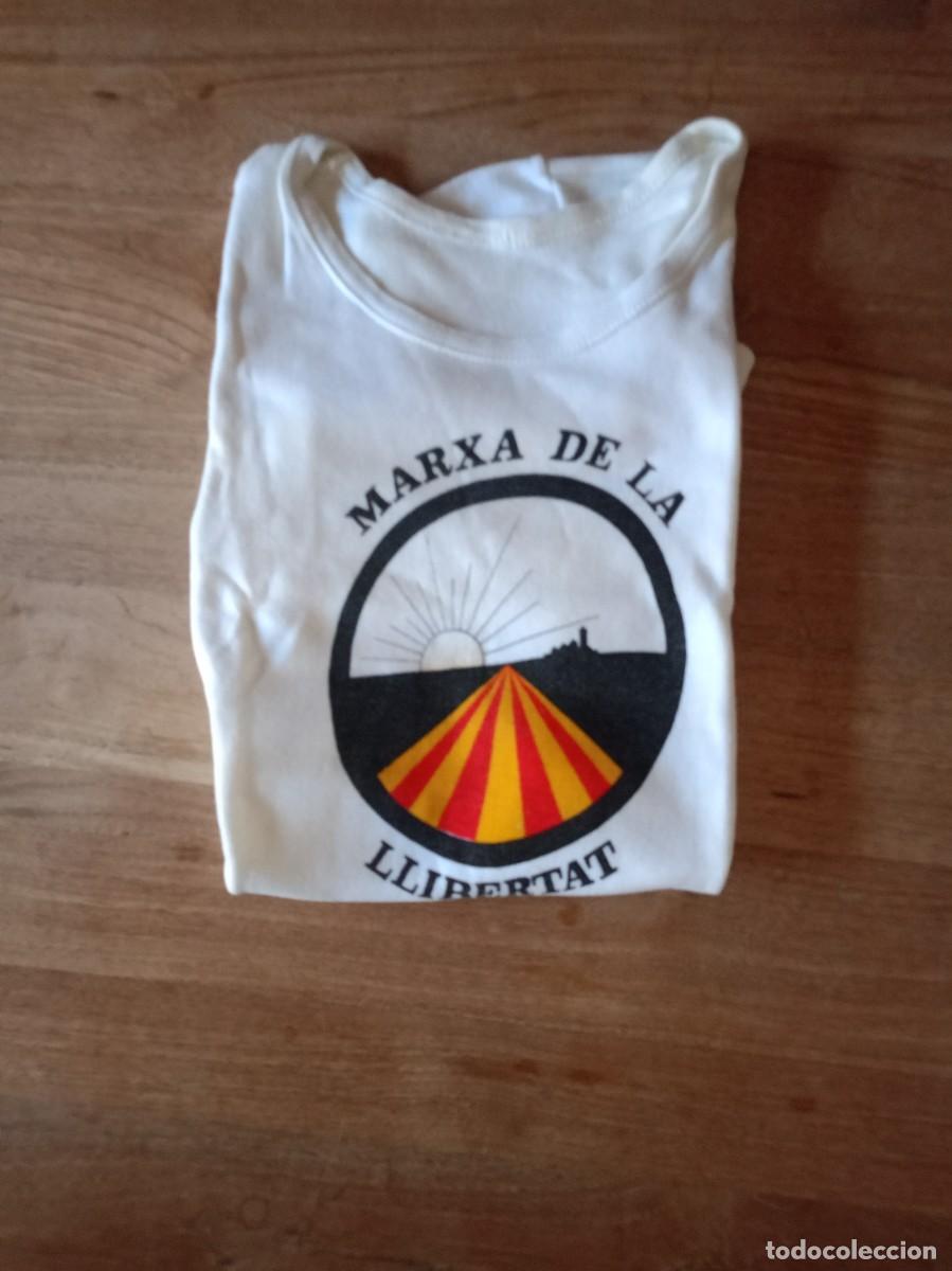 Coleccionismo: SAMARRETA -MARXA DE LA LLIBERTAT-. 1977. BEN CONSERVADA. - Foto 3