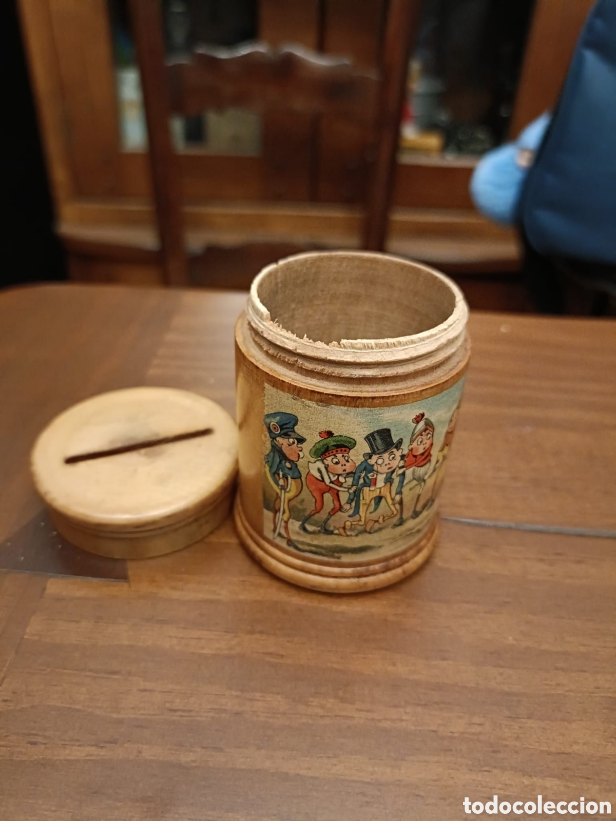 Coleccionismo: ANTIGUA HUCHA DE MADERA INGLESA 1935 - Foto 6