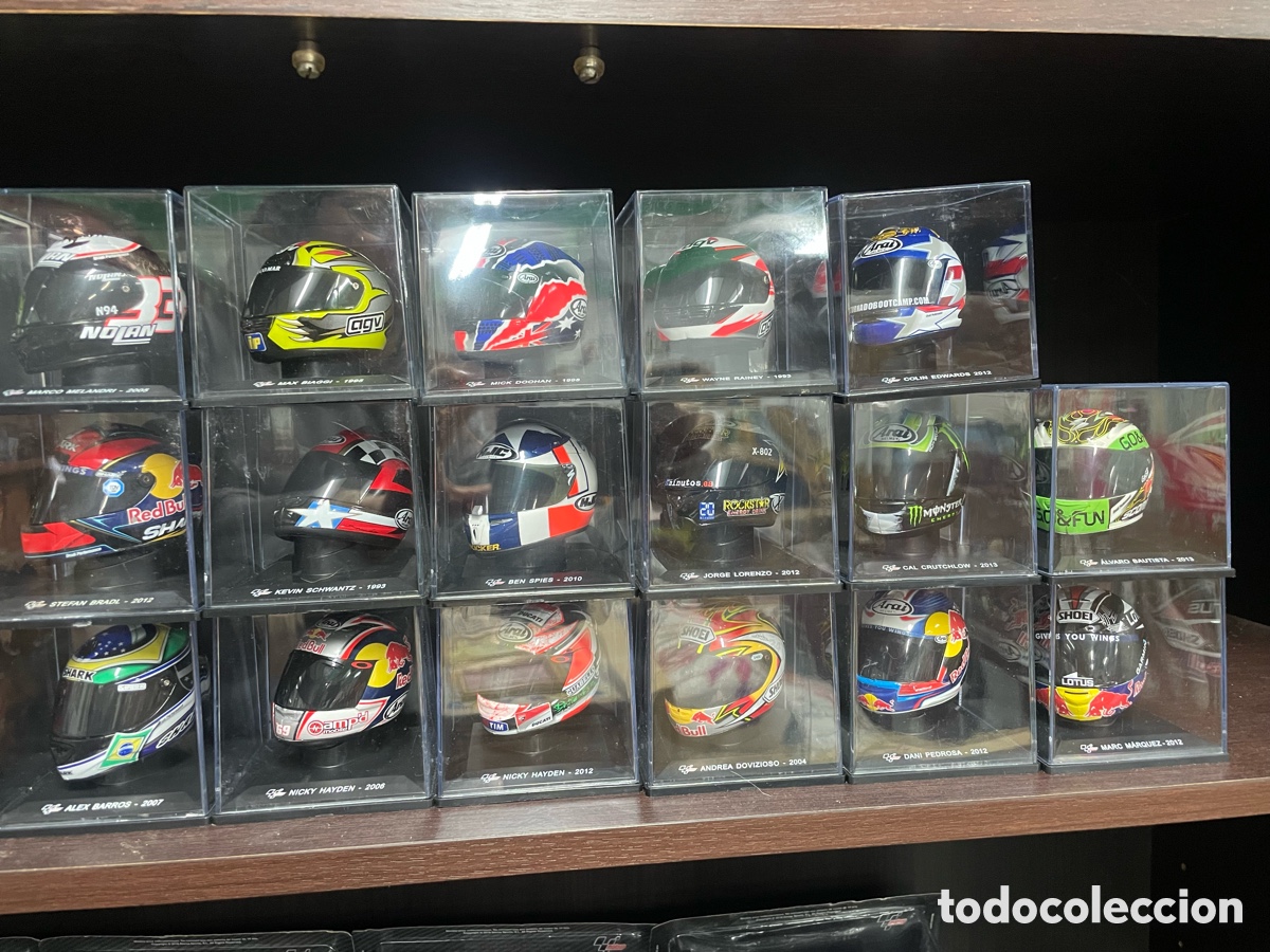 Coleccionismo: Colecci&oacute;n de cascos en miniatura - Foto 1