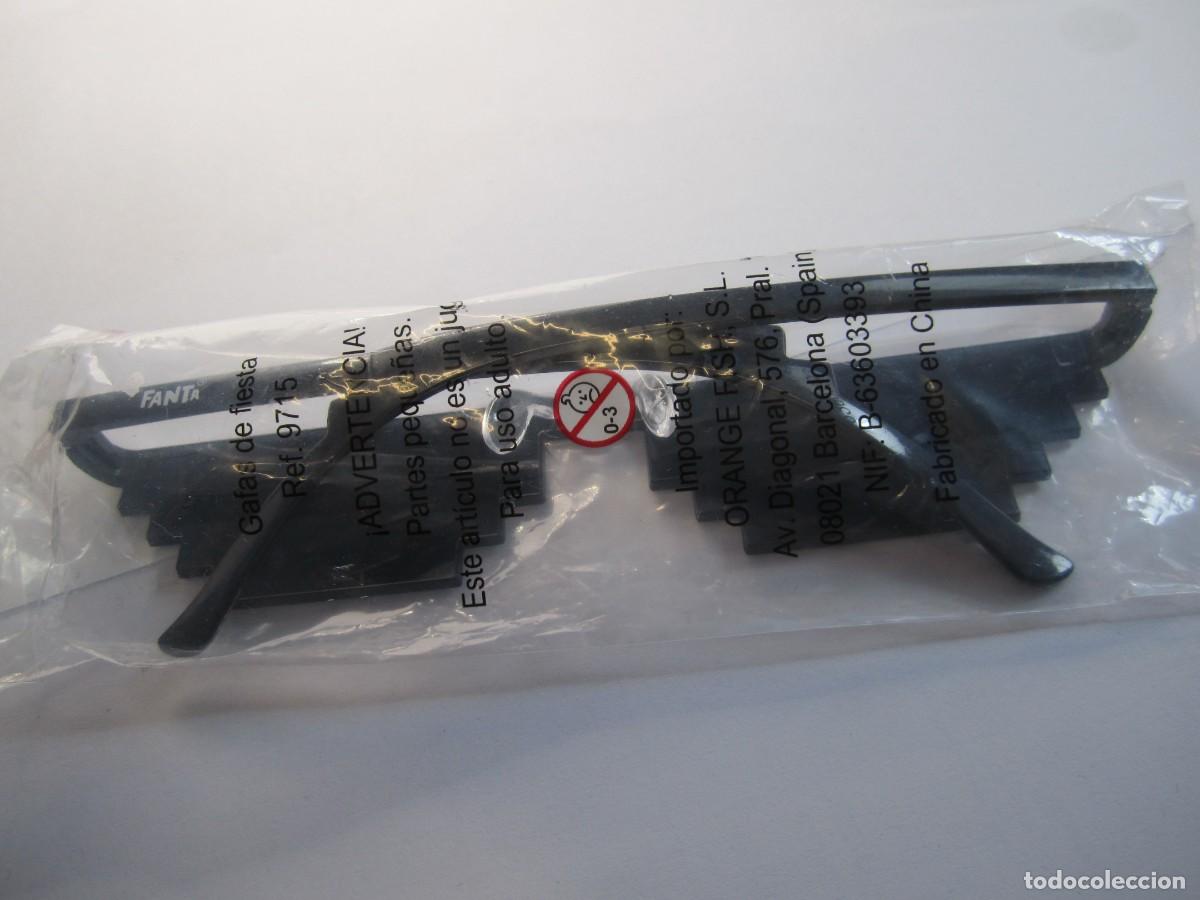 Coleccionismo: gafas pixeladas negro fanta nueve precintada - Foto 3