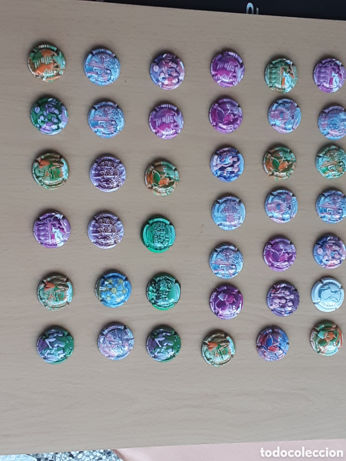 Coleccionismo: Chapas de cava multicolores - Foto 2