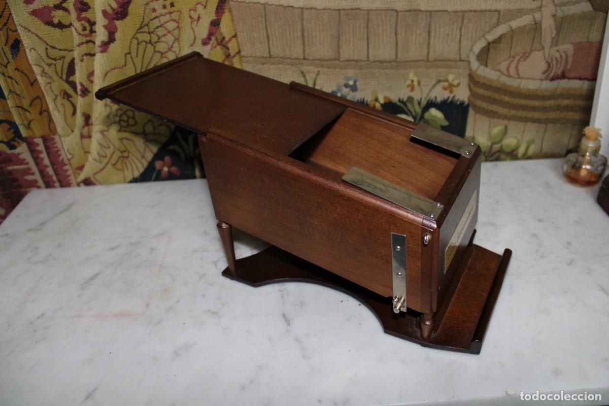 Coleccionismo: DISPENSADOR DE CIGARRILLOS - Foto 3