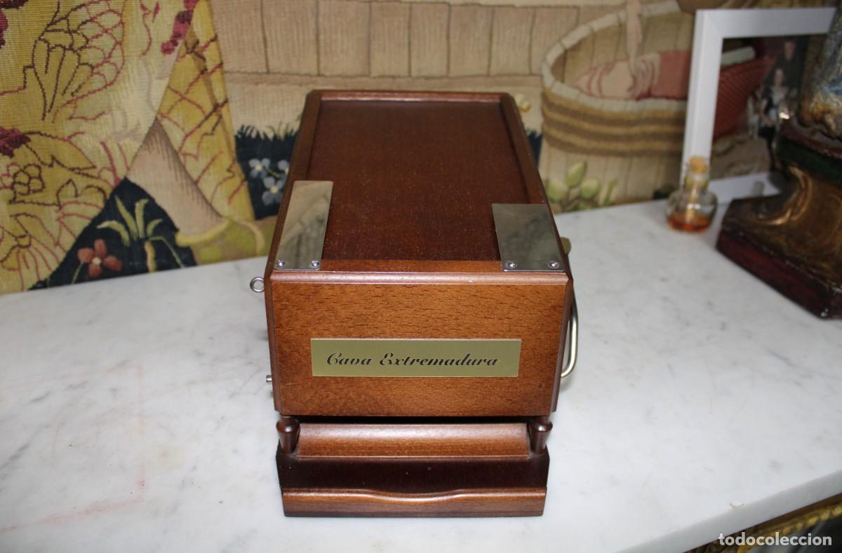 Coleccionismo: DISPENSADOR DE CIGARRILLOS - Foto 5