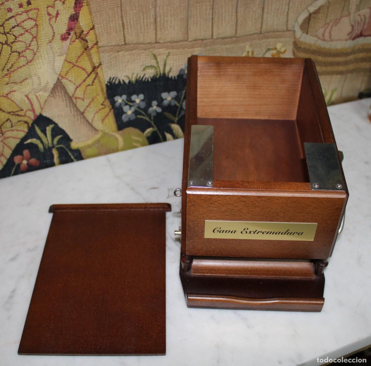 Coleccionismo: DISPENSADOR DE CIGARRILLOS - Foto 6