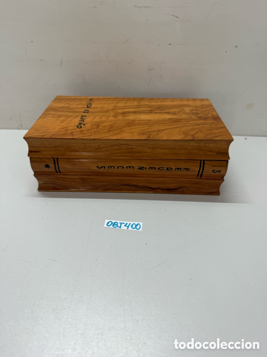 Coleccionismo: cigarrera de madera con forma de libros - Foto 2