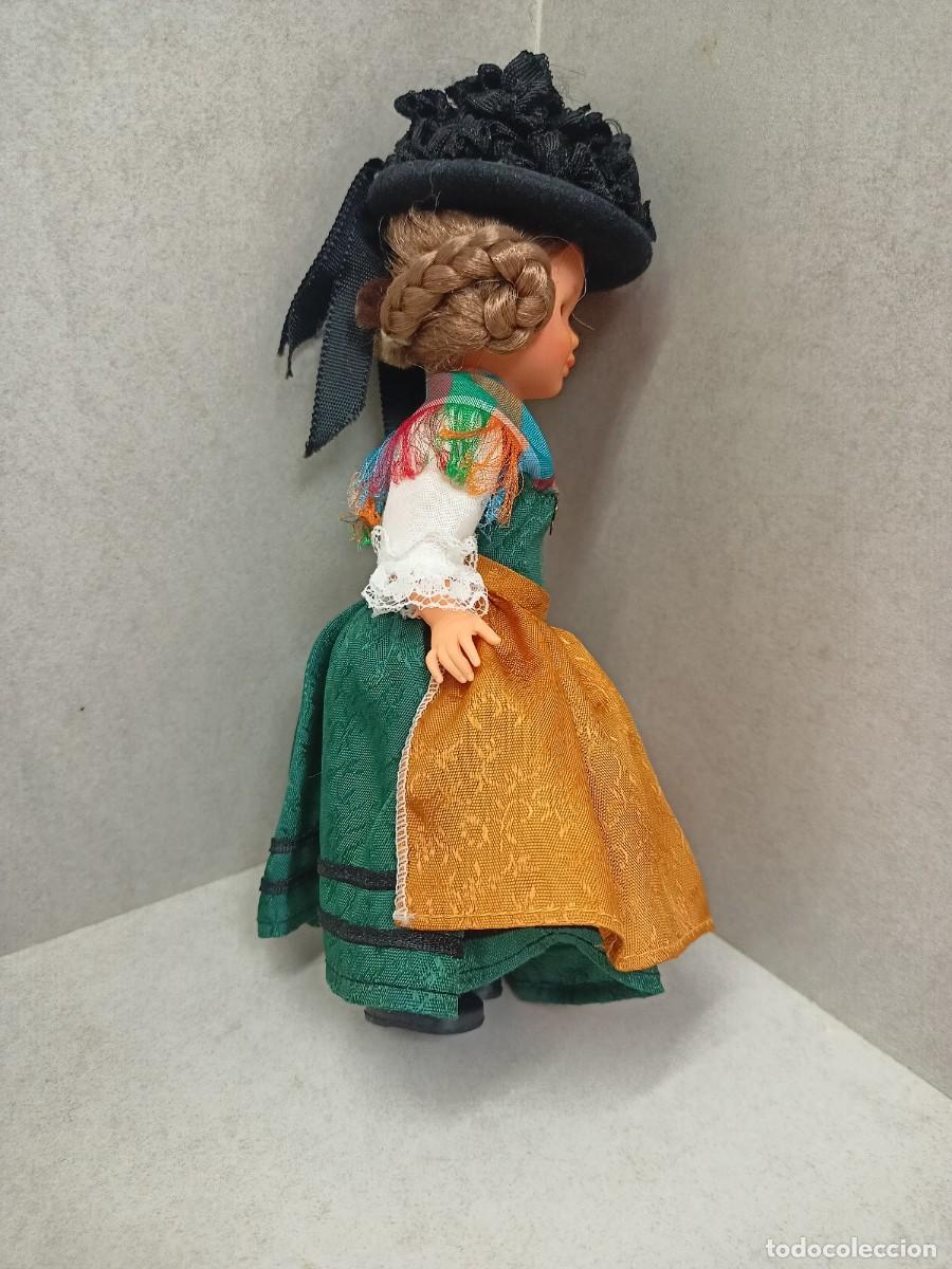 Coleccionismo: Colecci&oacute;n de mu&ntilde;ecas con trajes regionales - Foto 3