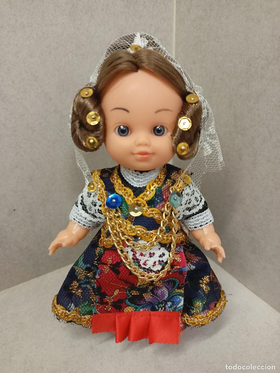 Coleccionismo: Colecci&oacute;n de mu&ntilde;ecas con trajes regionales - Foto 17