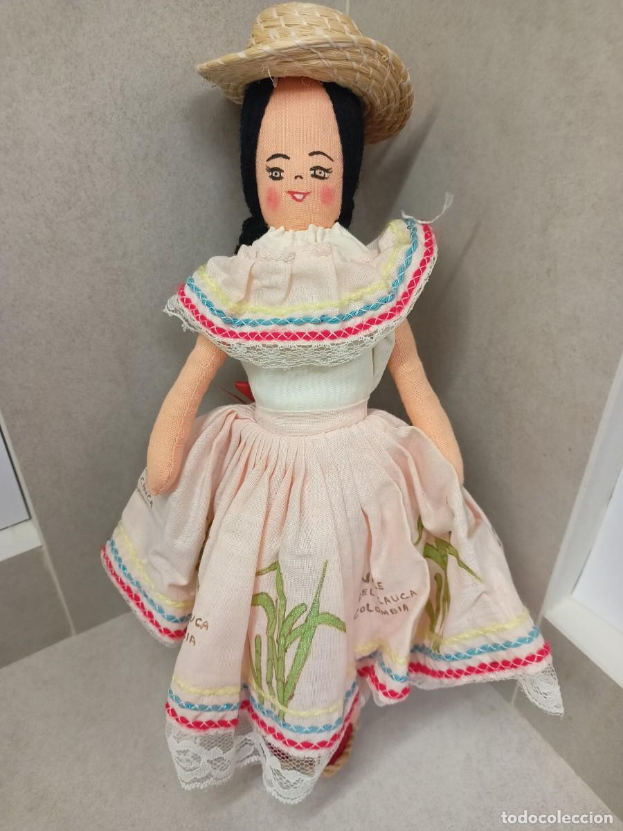 Coleccionismo: Colecci&oacute;n de mu&ntilde;ecas con trajes regionales - Foto 27