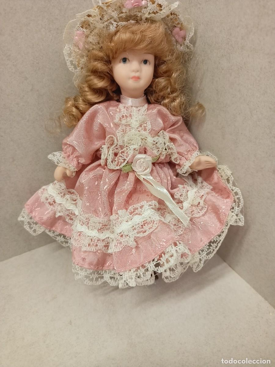 Coleccionismo: Mu&ntilde;ecas de porcelana - Foto 16