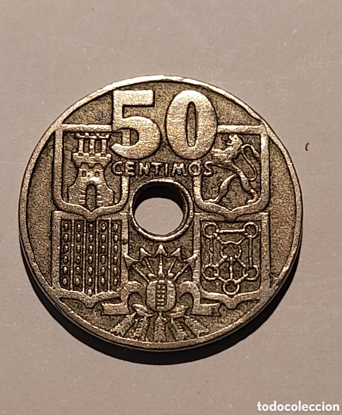 Collezionismo: 50 C&eacute;ntimos 1949 * E * 51 S/C con errores de acu&ntilde;aci&oacute;n. M&aacute;s en mi perfil.
