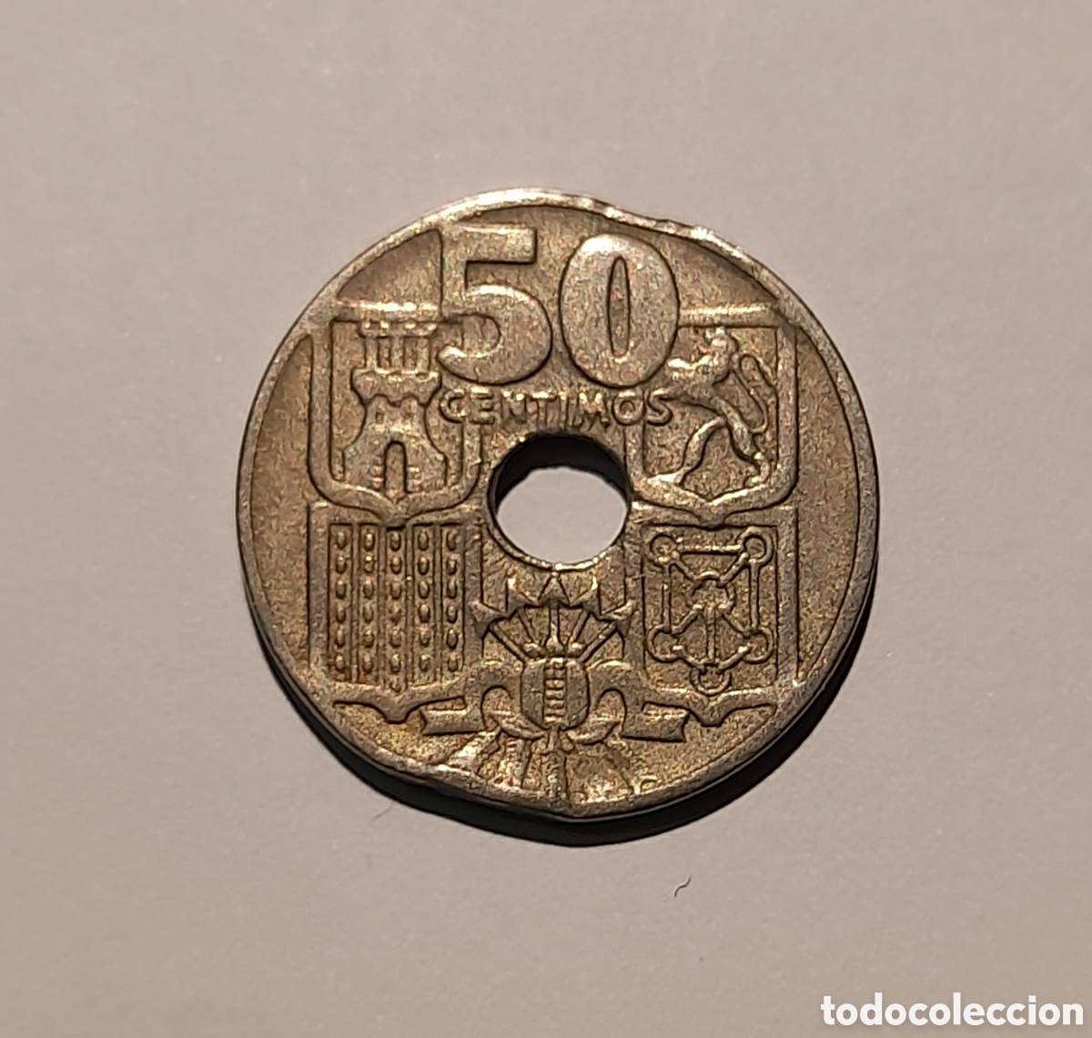 Coleccionismo: 50 C&eacute;ntimos Franco 1949 *19 *54 S/C con error ( Canto). M&aacute;s Monedas Antiguas en mi perfil.