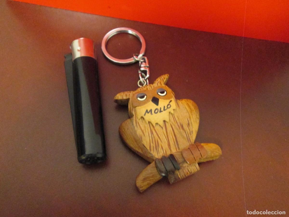 Coleccionismo: BUHO TIPO LLAVERO DE MADERA - Foto 1