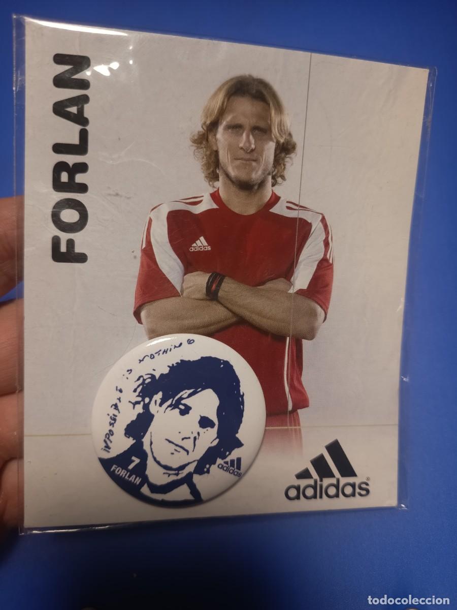 Coleccionismo: Chapa adidas 7 FORLAN - Foto 1