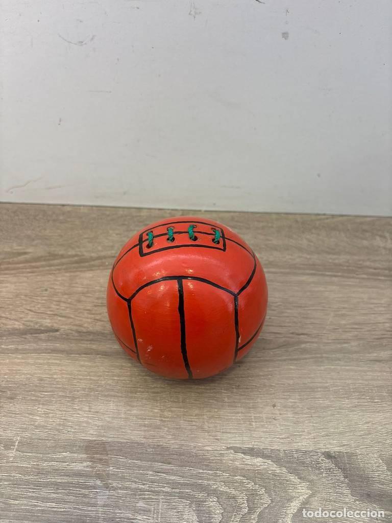 Coleccionismo: HUCHA DE BAL&Oacute;N...... - Foto 4