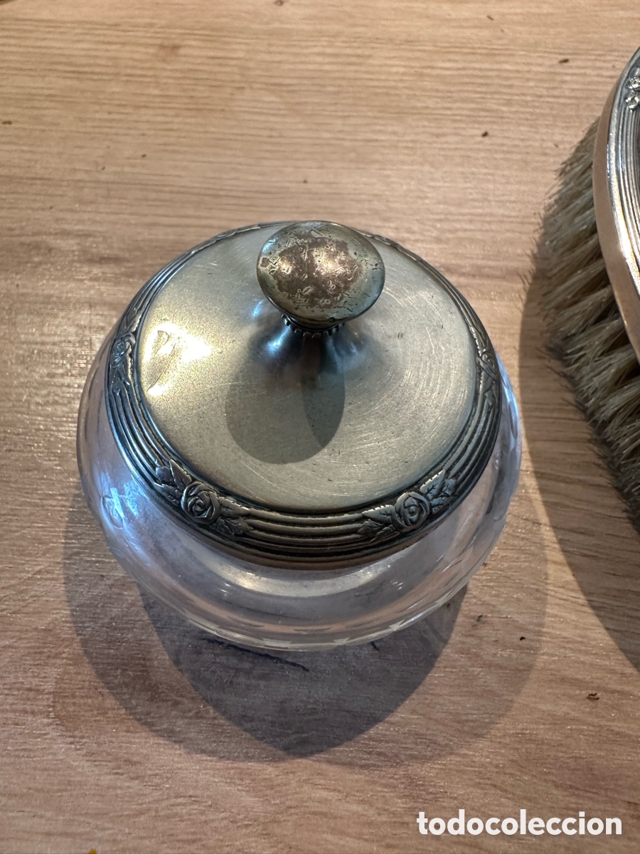 Coleccionismo: Juego de tocador metal. - Foto 2