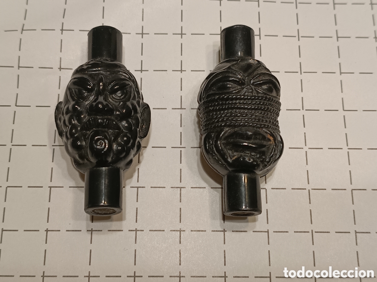 Coleccionismo: 2 IMAN M&Aacute;SCARA (raros) - Foto 1