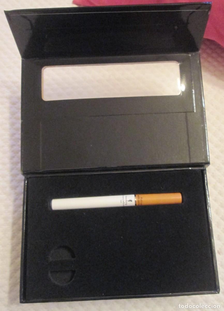Coleccionismo: Antiguo kit de cigarrillo electr&oacute;nico Gold One. - Foto 4