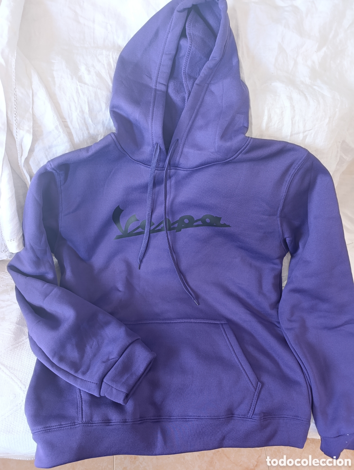 Coleccionismo: Sudadera Vespa,con capucha,nueva a estrenar