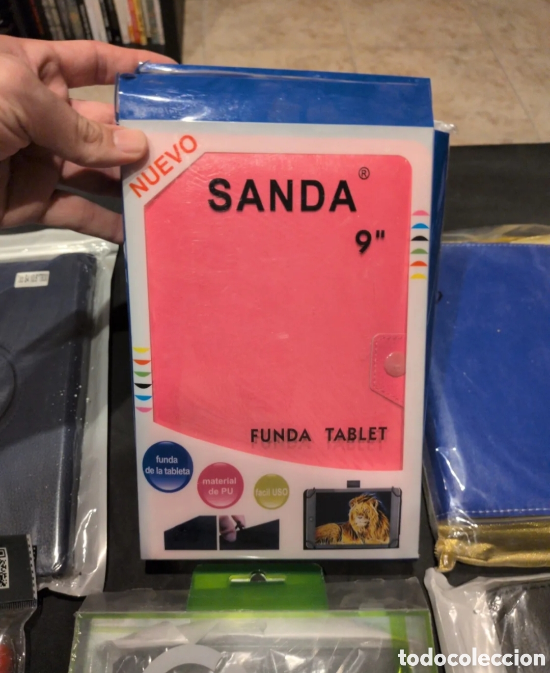 Coleccionismo: Lote de fundas para Tablet y I Phone - Foto 5