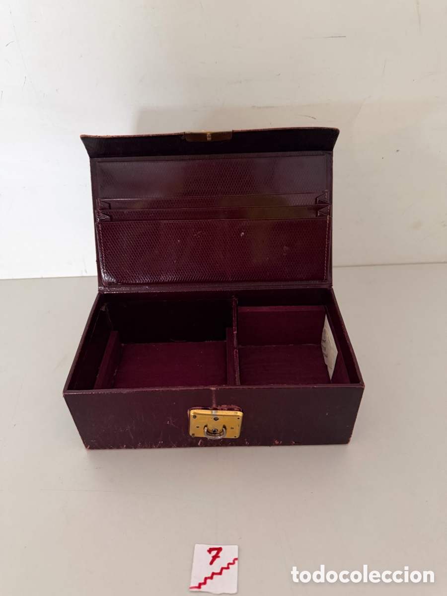 Coleccionismo: Caja joyero de cuero antiguo - Foto 2