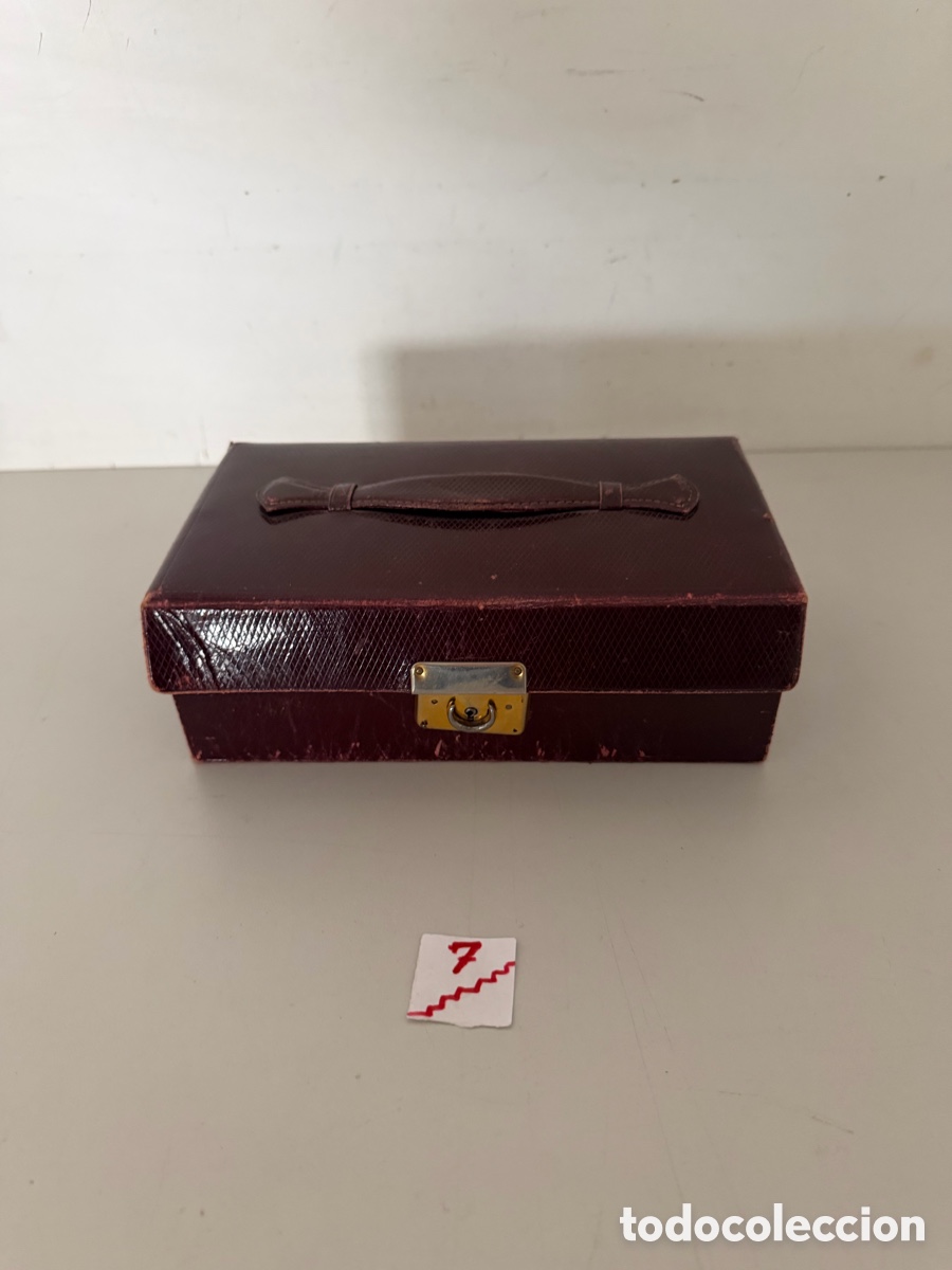 Coleccionismo: Caja joyero de cuero antiguo - Foto 1
