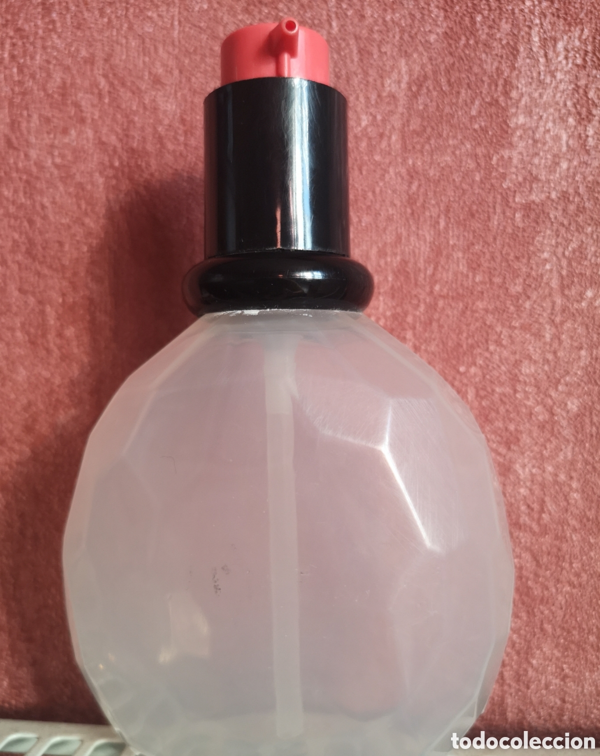 Coleccionismo: Envase body milk Yves Saint Laurent Paris con dosificador frasco perfume decorativo