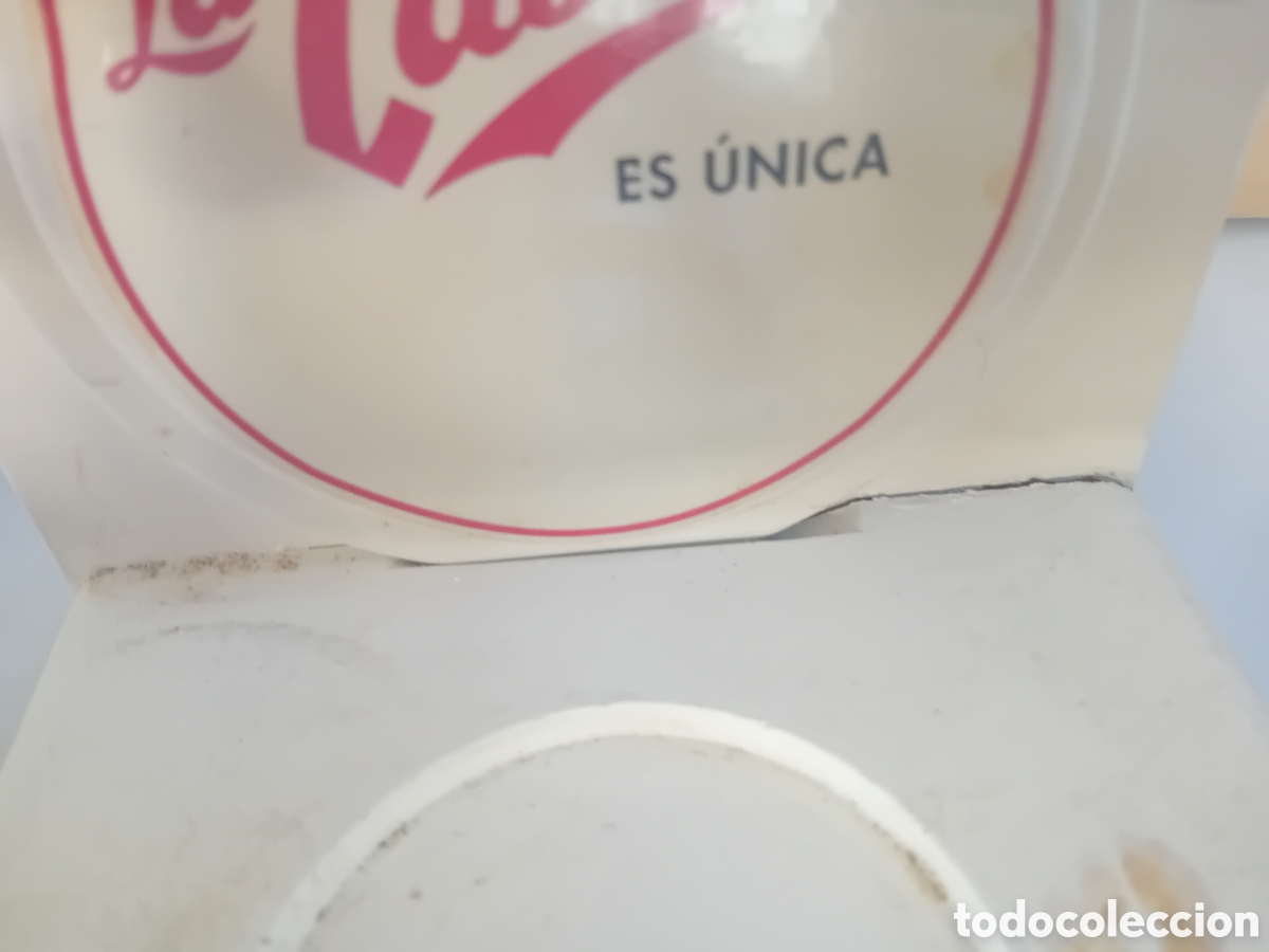 Coleccionismo: La casera botella y expositor madera original - Foto 6