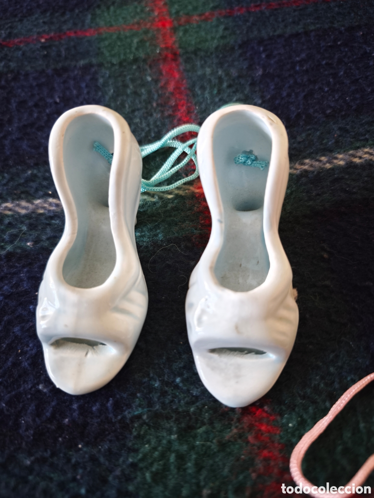 Coleccionismo: Colecci&oacute;n Zapatos en miniatura - Foto 2
