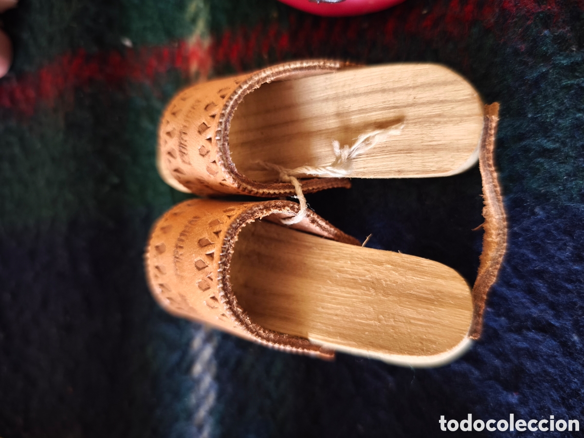Coleccionismo: Colecci&oacute;n Zapatos en miniatura - Foto 7