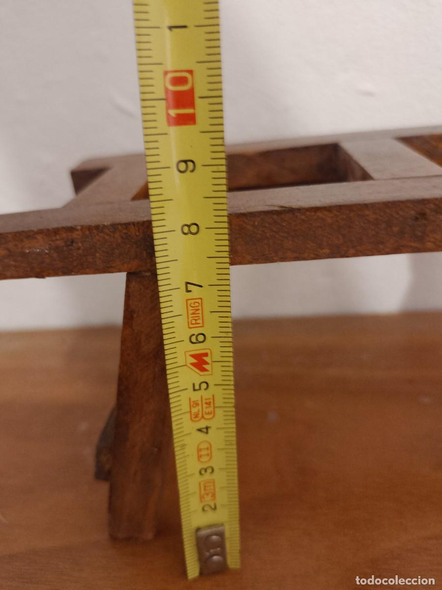 Coleccionismo: MINIATURA CANTARERA DE MADERA - Foto 6