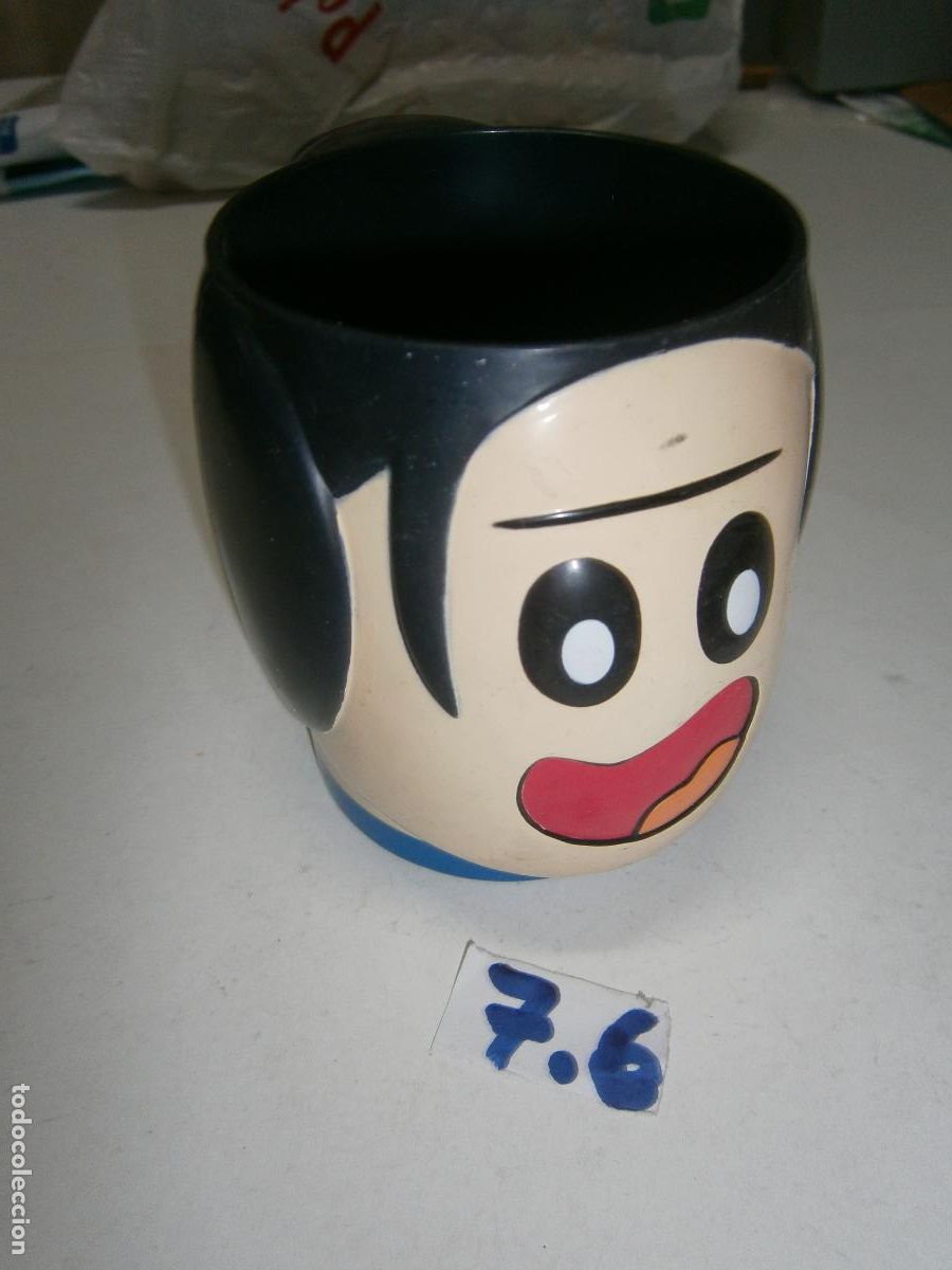 Coleccionismo: TAZA VINTAGE COLA CAO AKINHA