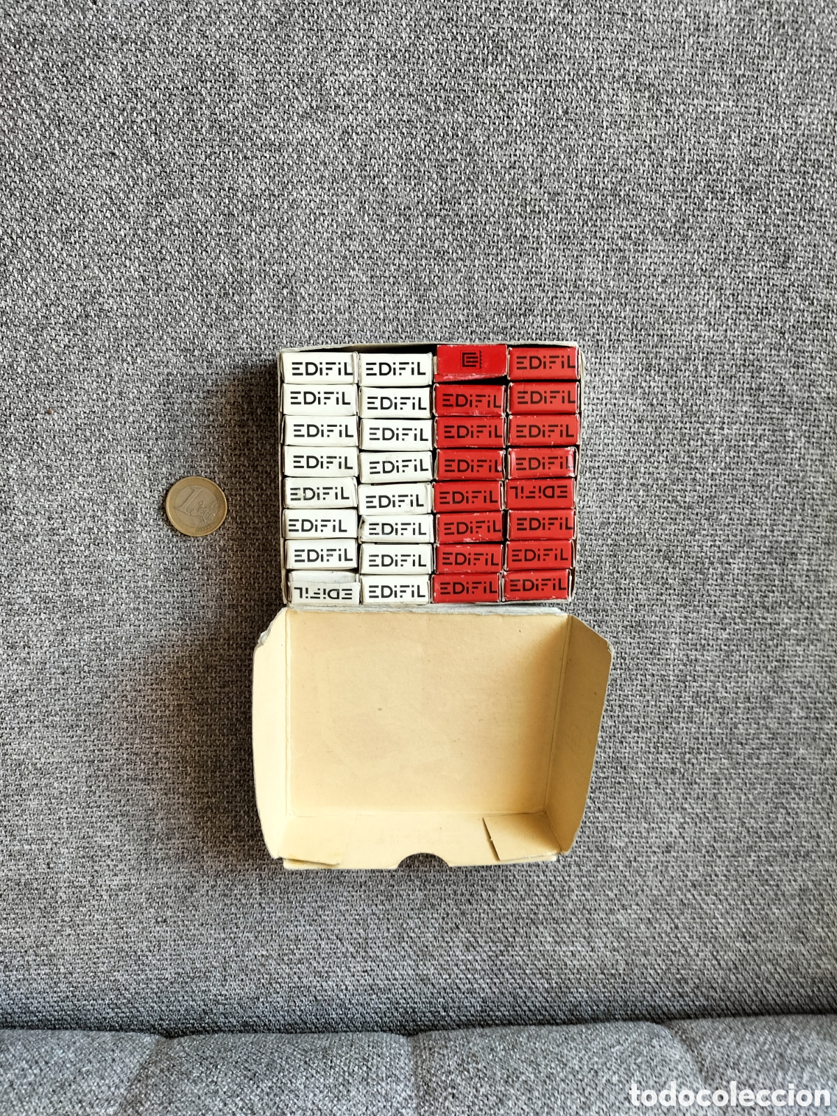 Coleccionismo: Caja con cajitas,son sellos,edifil cortesia