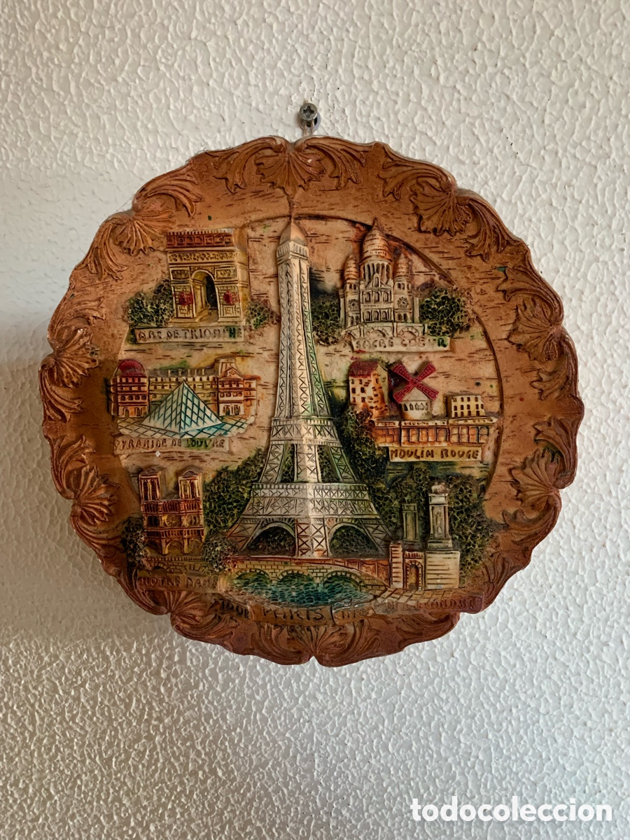 Collectionnisme: Plato decorativo Par&iacute;s en relieve 20 cm