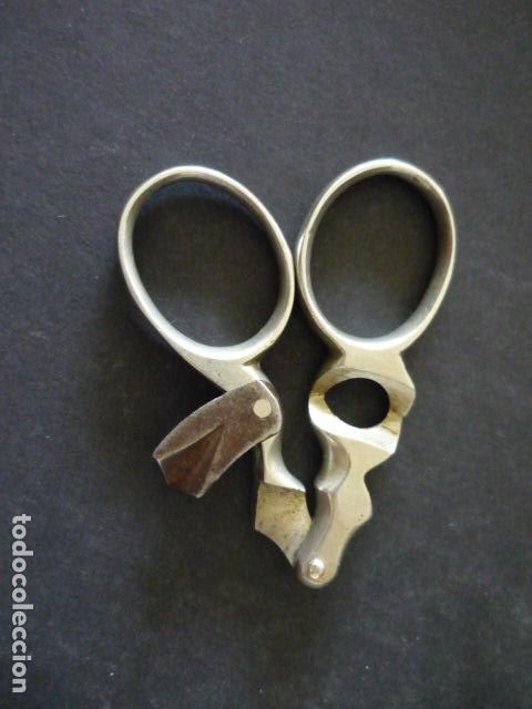 Coleccionismo: CORTADOR DE PUROS METALICO