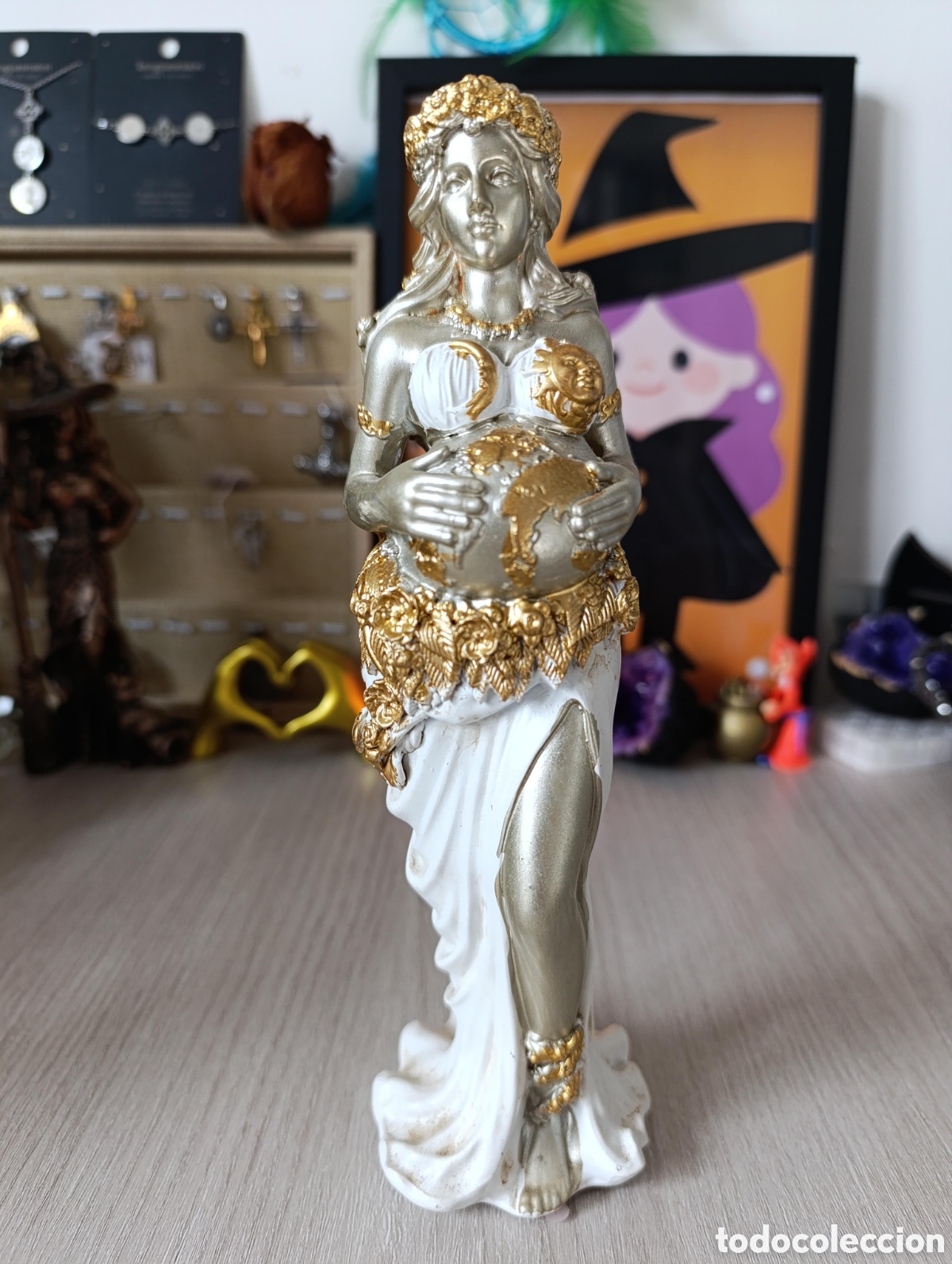 Coleccionismo: Figura Madre Tierra blanca