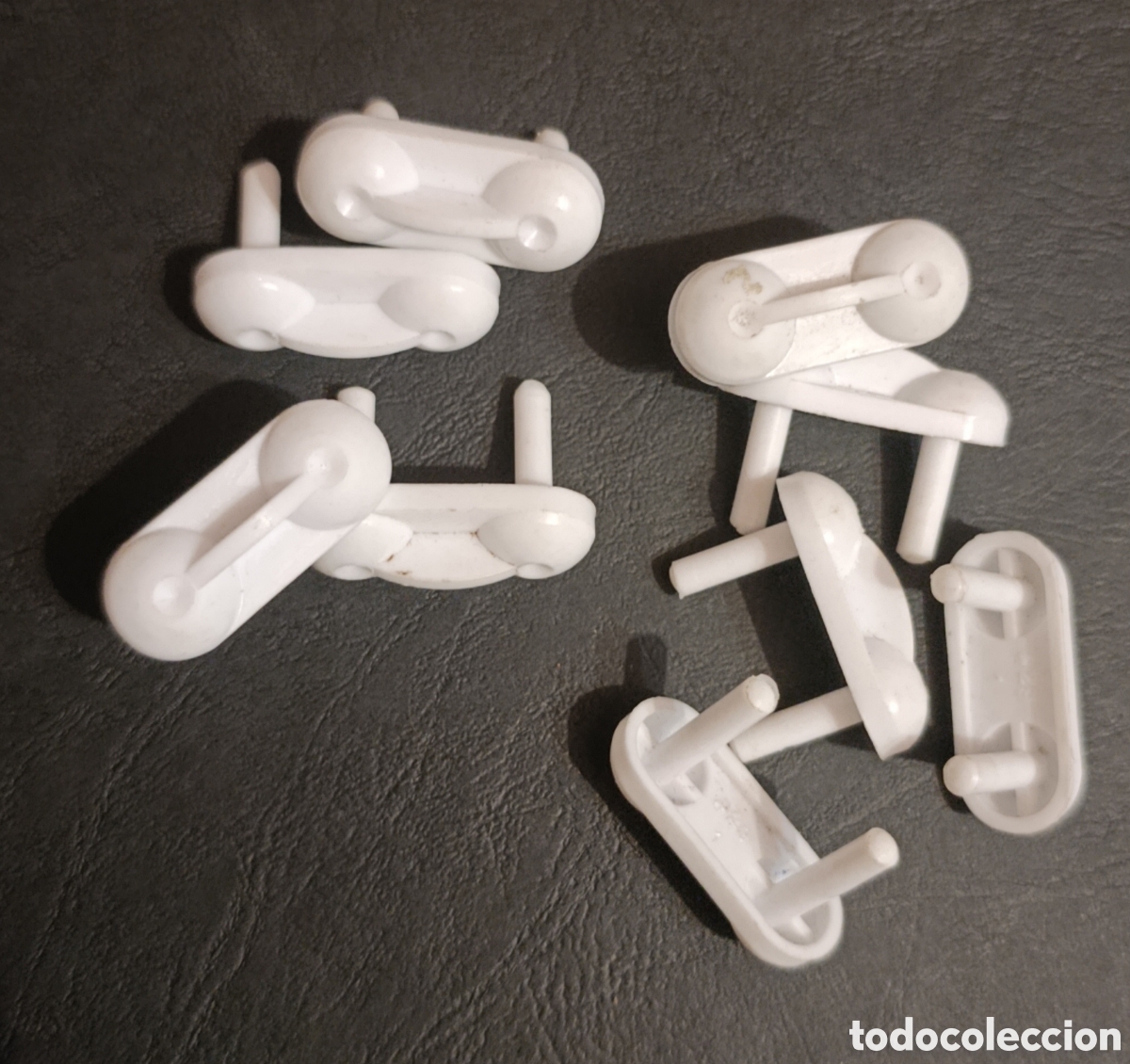 Coleccionismo: Lote de 8 protectores de seguridad para enchufes (Baby Safety