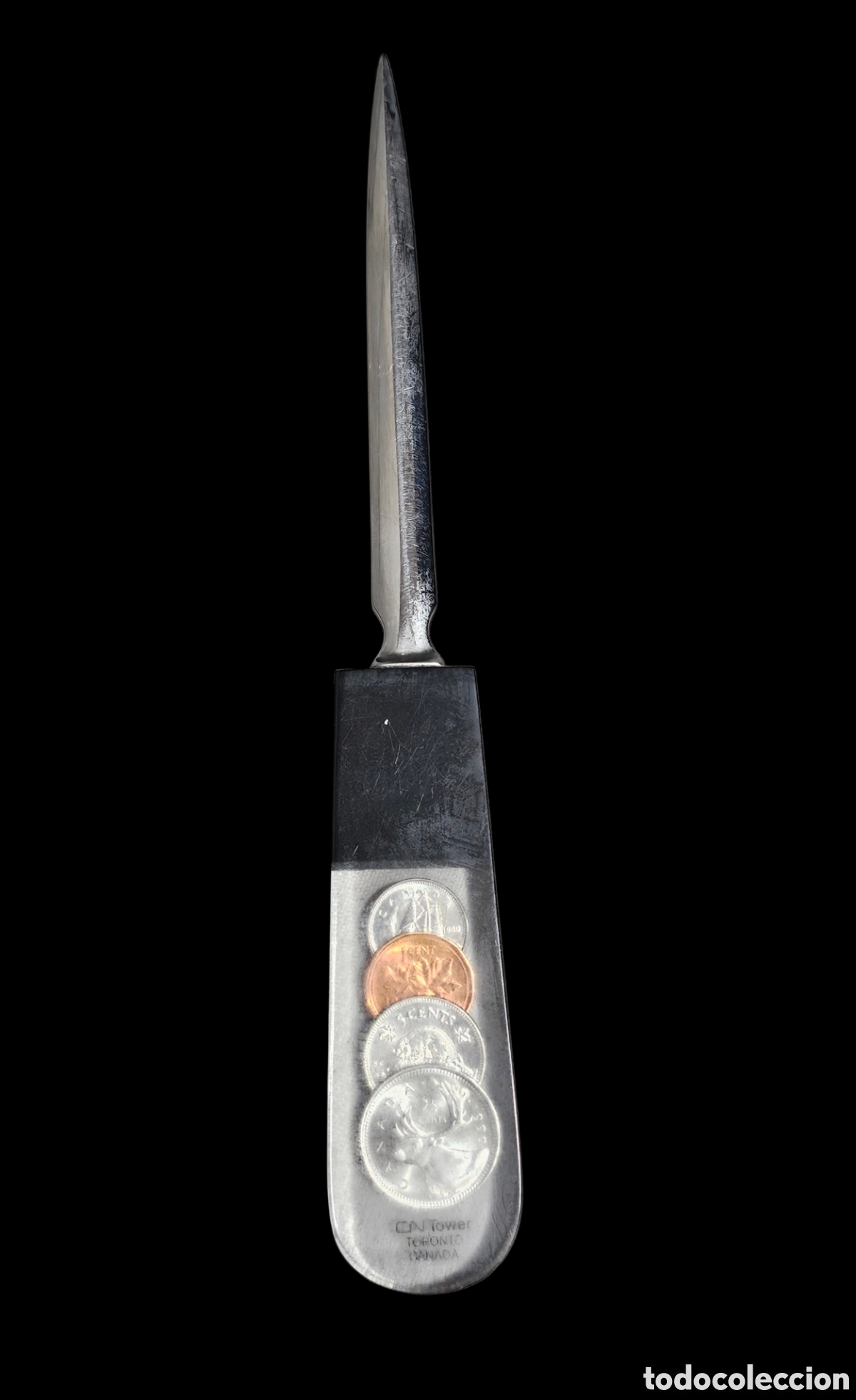 Coleccionismo: Abrecartas CN Tower de Toronto con monedas de 1990 Canada.