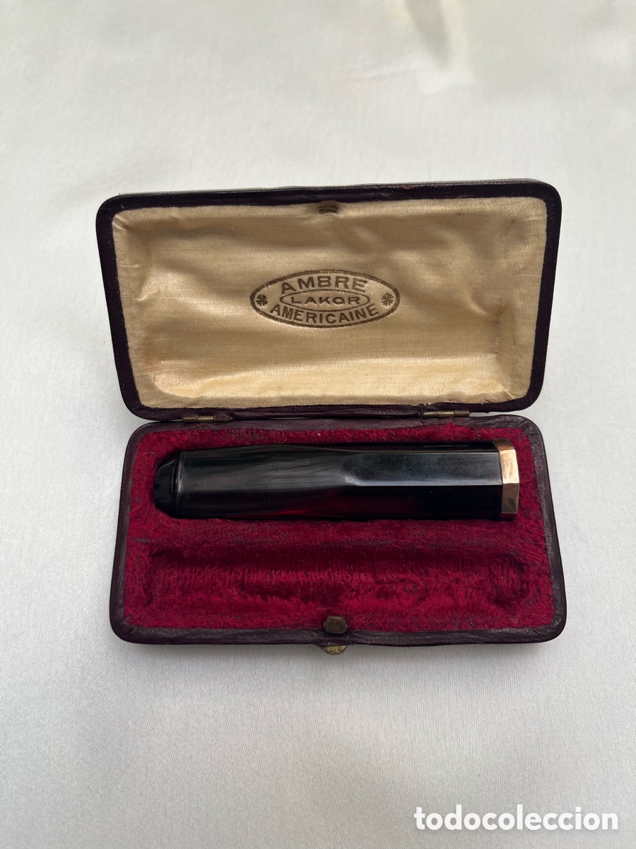 Coleccionismo: Boquilla antigua AMBRE LAKOR con estuche original. Aro de metal precioso (posible Oro 9k)&rdquo;.