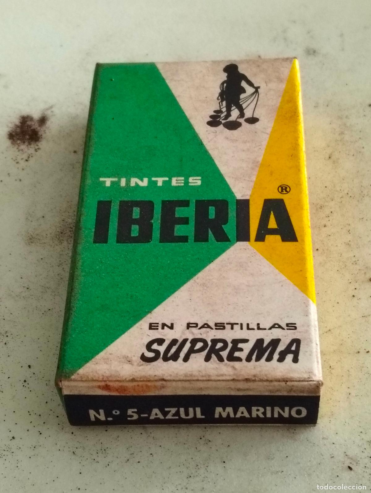 Coleccionismo: ANTIGUA CAJA COMPLETA, TINTES IBERIA EN PASTILLAS SUPREMA, N&ordm; 5 AZUL MARINO,MEDIDAS 4,5 X 8 X 1,5 CM