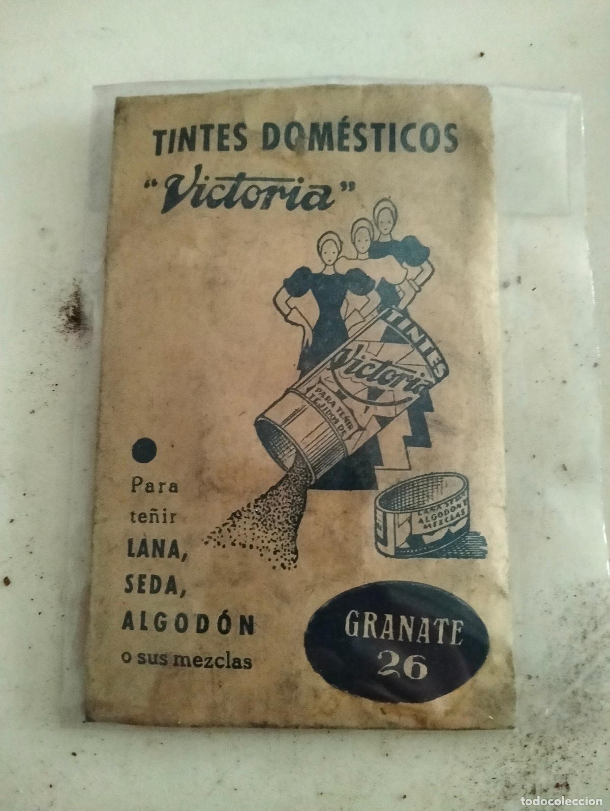 Coleccionismo: ANTIGUO SOBRE, TINTES DOMESTICOS VICTORIA, N&ordm; 26 GRANATE, MEDIDAS 7 X 11,5 CM