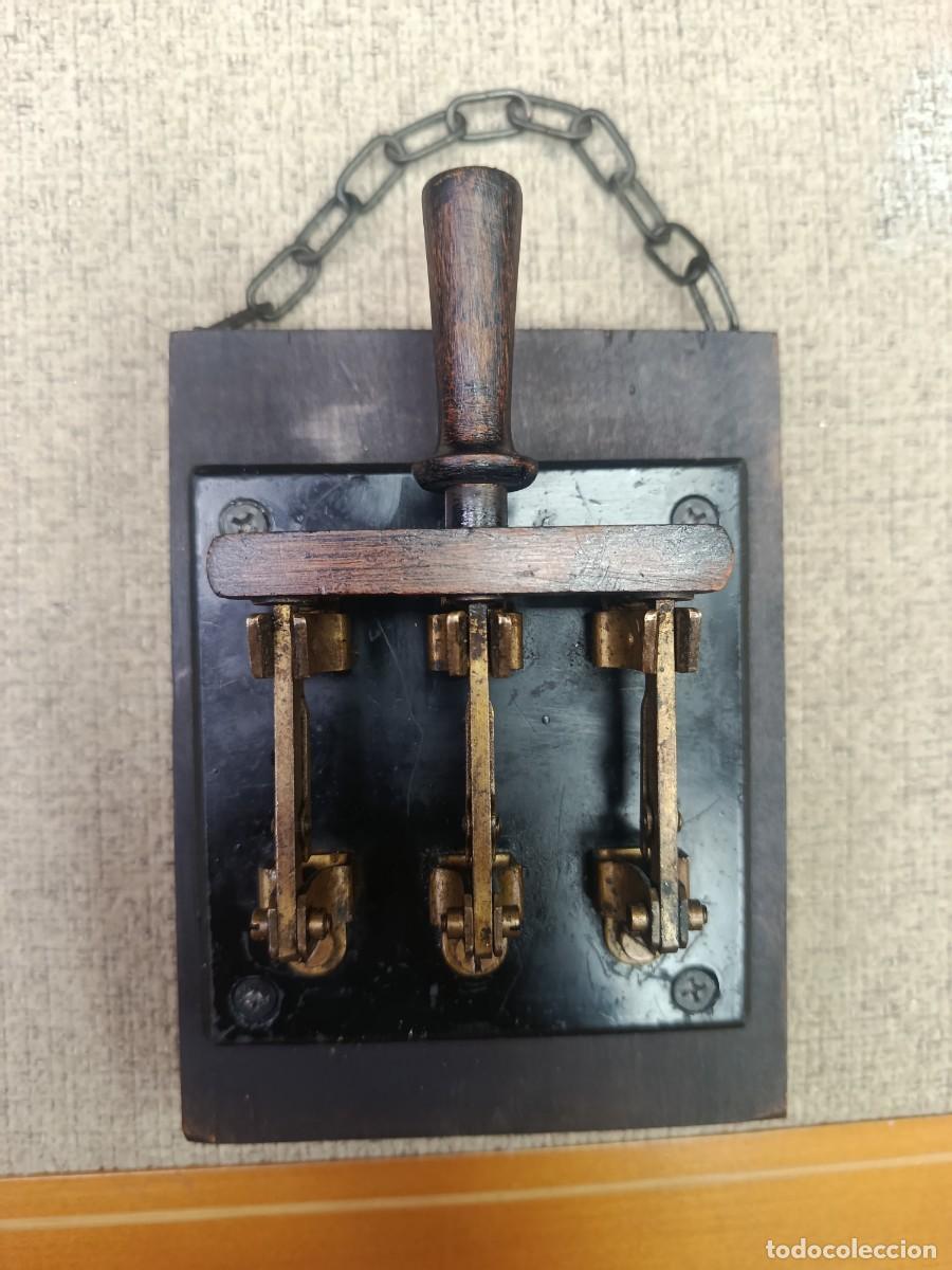 Coleccionismo: Llave de cuchillas, principios siglo XX.