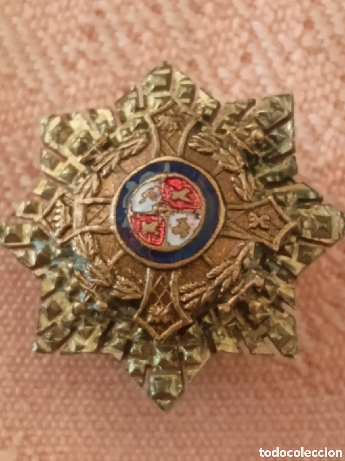 Coleccionismo: Emblema pin medalla militar
