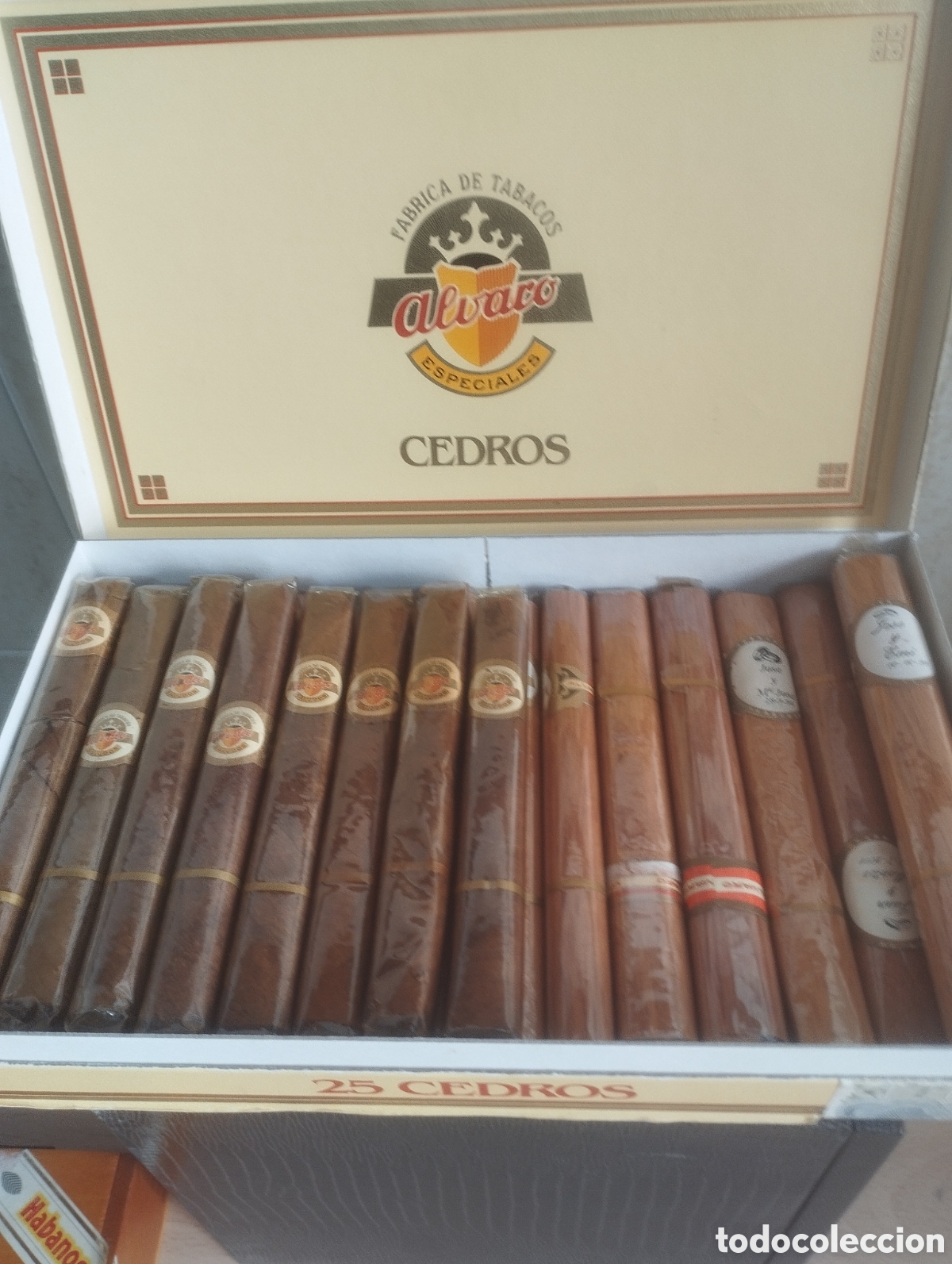 Coleccionismo: CAJA PUROS ALVARO CEDROS 23 PUROS SALUDOS/CEDROS