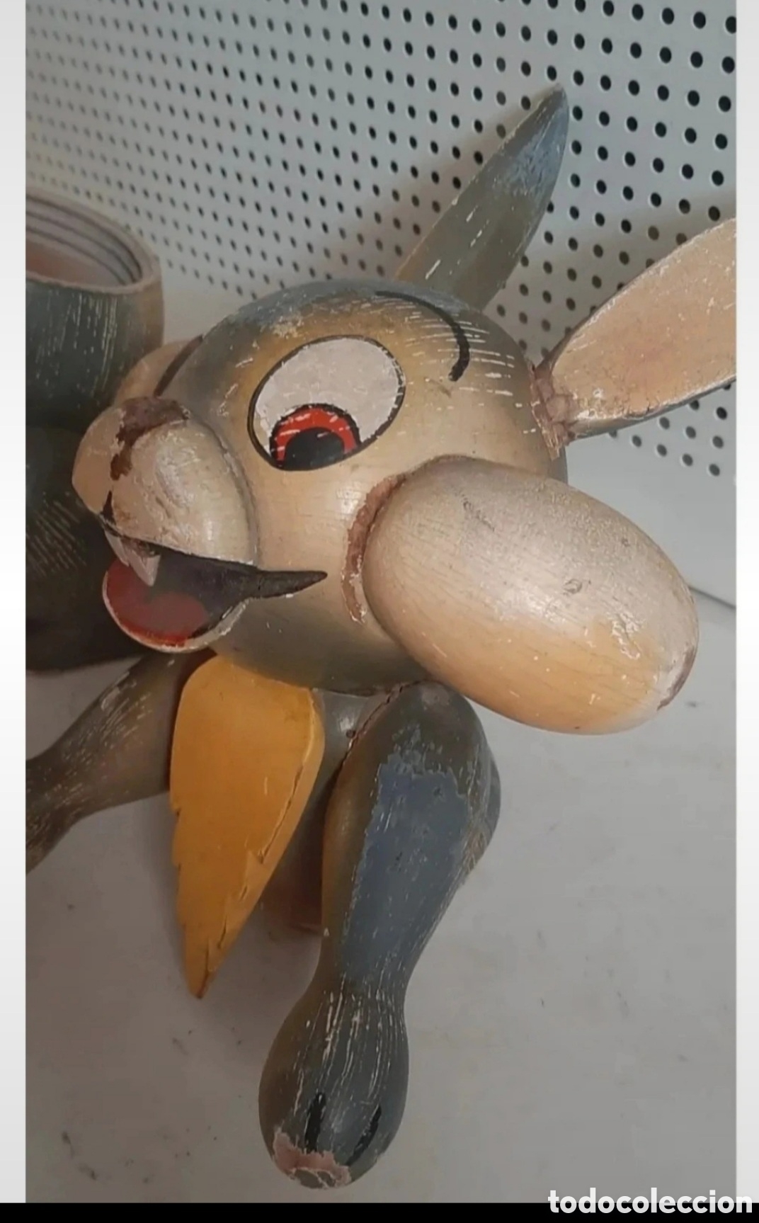 Collecting: antigua hucha madera conejo